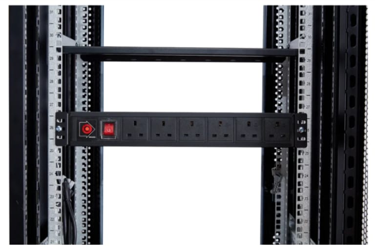 EVI UPS PDU 2U with breaker for 6-10kVA